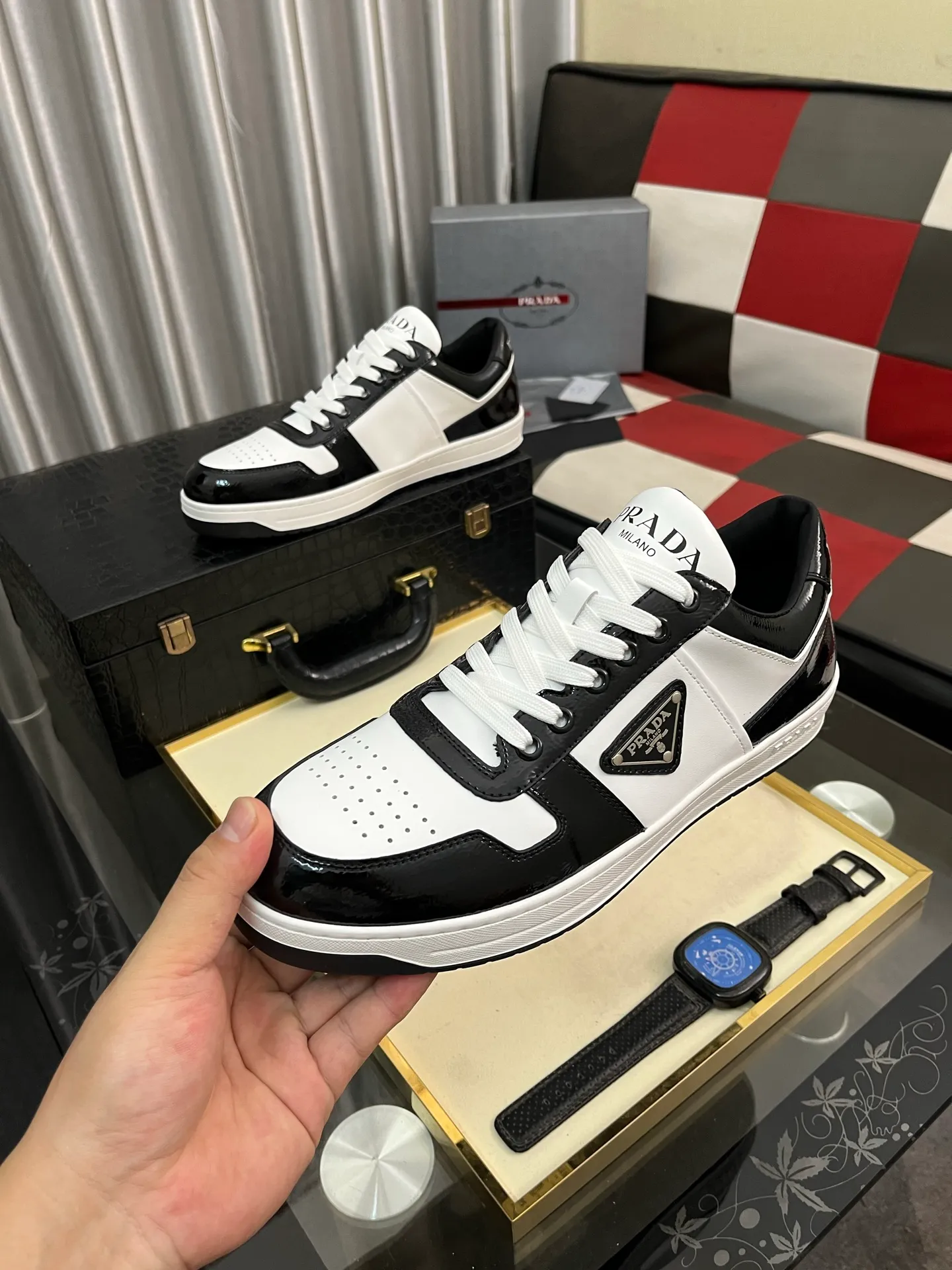 Men's shoes 💰560⌚️⌚️【PRADA】Prada - high-end quality original order 🔍🔍🔍 casual sports shoes - upper: 🔝 Nappa calfskin, brand high satin hollow canvas, shoe body sewn brand metal fasteners, tongue injection molded brand logo - lining: water-dyed cowhide - outsole: ultra-light TPU foam rubber; two-color molded outsole -Ultra-high quality control and fine workmanship: highlighted (high-end, extravagance, and class) -Size: 38-444️⃣colors available